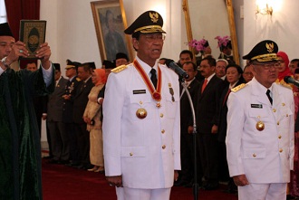 presiden lantik sultan