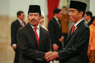 presiden lantik djoko bssn