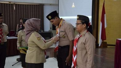 penyematan simbolis 16
