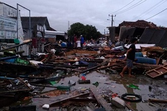 korban tsunami anyer