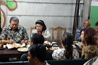 sby angkringan yogyakarta
