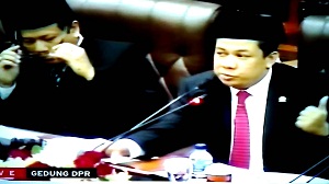 fahri hamzah dpr
