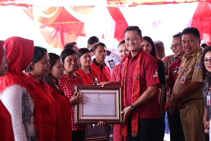 Melebihi Target, Mensos: PKH dan BPNT Sukses Turunkan Angka Kemiskinan