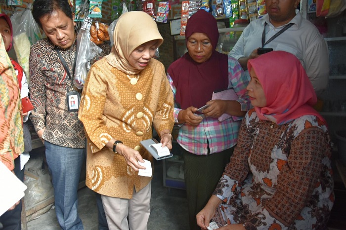 Bansos Sembako Efektif Turunkan Kemiskinan di Indonesia