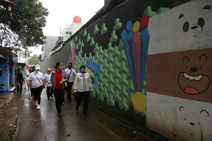 2000 Paket Sembako dan 2000 Nasi Kotak Disalurkan ke Warga Terdampak Covid-19 di Ciputat