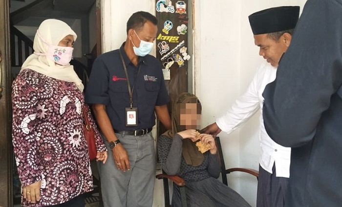 Usai Dipasung Tujuh Tahun, “R” Dievakuasi Balai “Phala Martha” Sukabumi