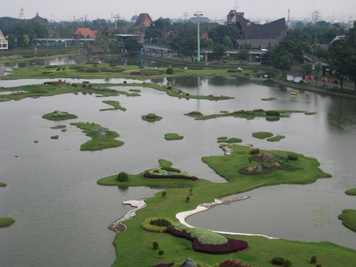 Sabtu Ini Ada 6.072 Orang Kunjungi Taman Mini Indonesia Indah