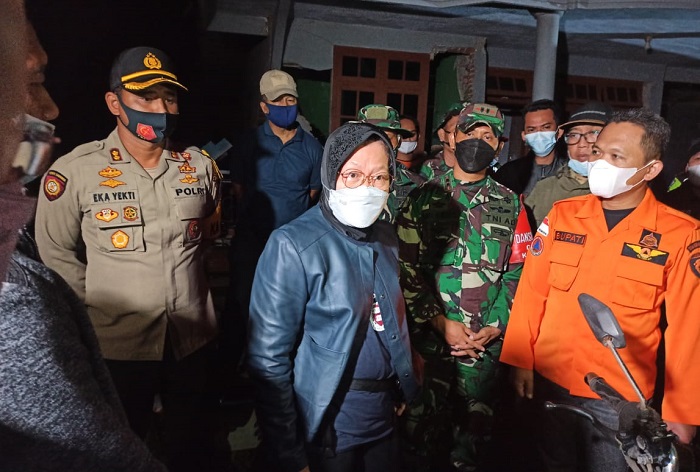 Usai Tiba dari NTT, Mensos Berikan Bantuan Bagi Korban Gempa di Malang