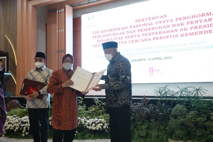 Presiden RI Anugrahkan Satya Lencana Perintis Kemerdekaan Kepada 6 Ahli Waris
