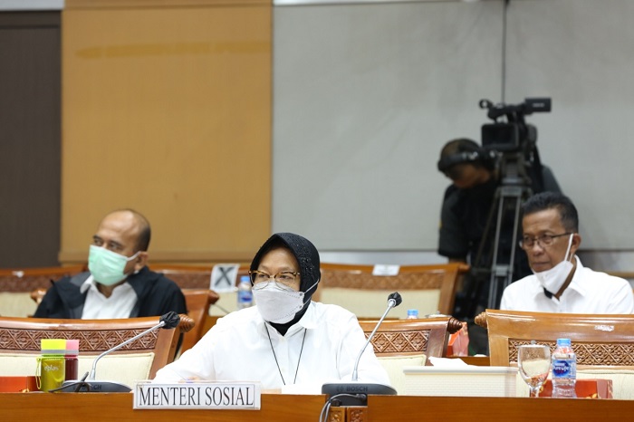 Rapat dengan Komisi VIII DPR, Mensos: Dukung Penanganan Bencana Secara Komprehensif