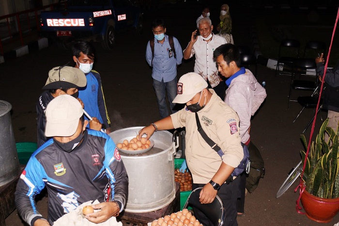 Tanggap Darurat Covid-19, Mensos Dirikan Dapur Umum di Balai Wyata Guna Bandung