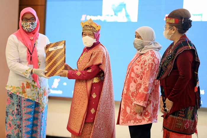Penghargaan bagi Pilar-Pilar Sosial dan Masyarakat, Mensos: Momentum Internalisasi Spirit Kepahlawanan di Masa Pandemi Covid-19