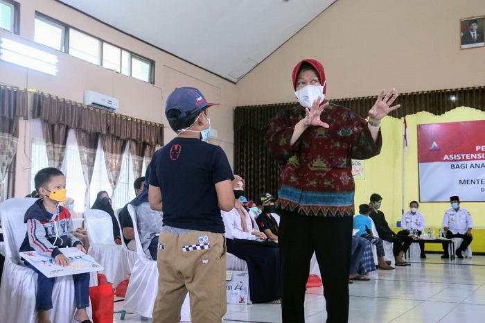 Sapa Anak Terdampak Covid-19, Mensos Risma: Buktikan Kalian Anak-Anak Luar Biasa