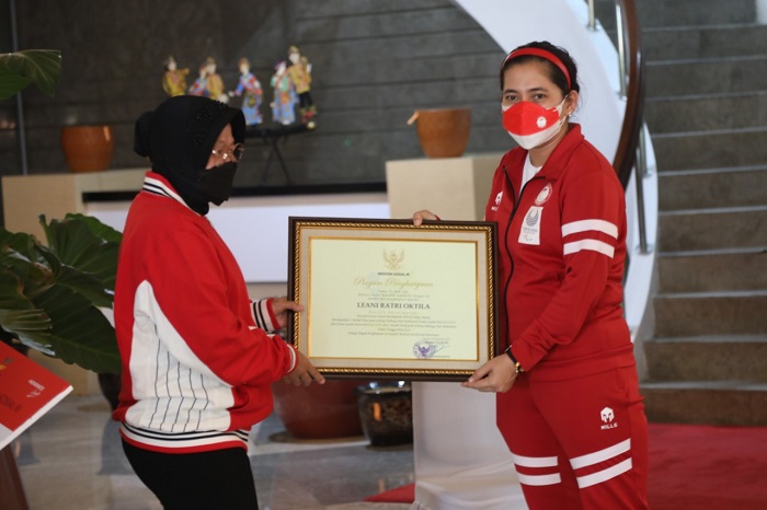 Raih Emas dan Perak, Mensos Berikan Penghargaan Bagi Atlet Paralimpiade Tokyo 2020