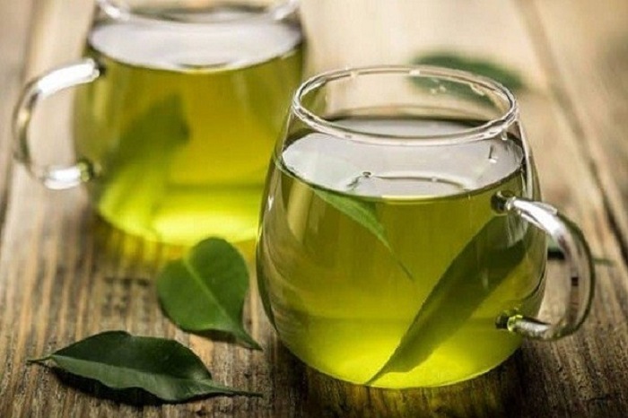 Asam Urat Kambuh? Silakan Coba Minum Air Daun Sirsak