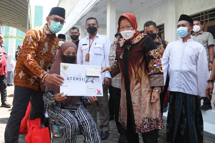 Laksanakan Instruksi Presiden Akselerasi Vaksinasi, Mensos Disambut Antusias Warga Madura