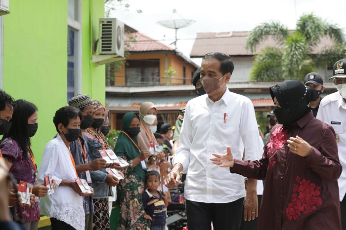Usai Dampingi Presiden Salurkan Bantuan, Mensos Tinjau Pencairan Bansos PKH dan BPNT
