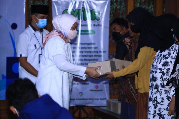 Peringati May Day, Menaker: Berbagi Kebahagiaan Ramadan Wujud Pemerintah Peduli