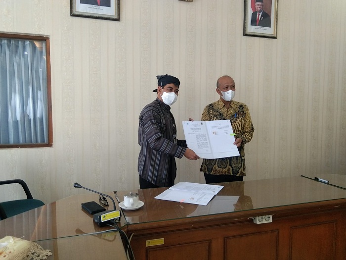Tingkatkan Layanan, Poltekesos Teken MoU dengan Dinsos Jateng