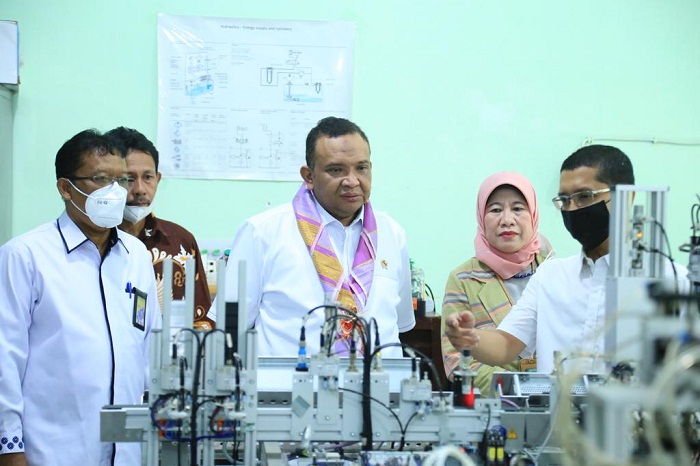 Kunjungi BBPVP Makassar, Wamenaker Pastikan Pengembangan SDM Berjalan Lancar