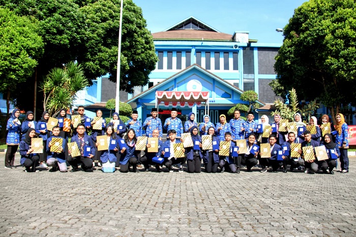 Poltekesos Bandung Berikan Penghargaan Bagi 30 Mahasiswa Berprestasi