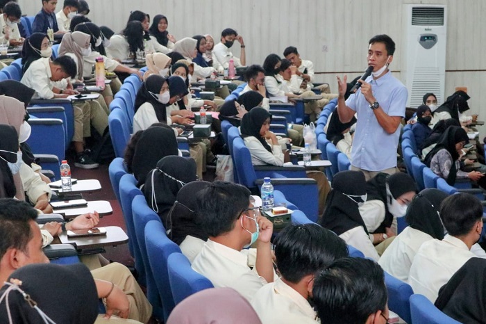 Berikan Motivasi Bagi Mahasiswa, Poltekesos Bandung Hadirkan Alumni Sukses
