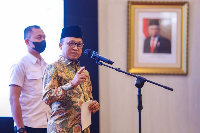 Sekjen Kemnaker Lantik Pejabat Fungsional Widyaiswara Ahli Utama
