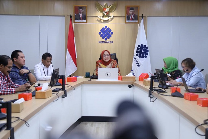 Cegah PHK di Industri Padat Karya Ekspor Diterbitkan Permenaker 5/2023