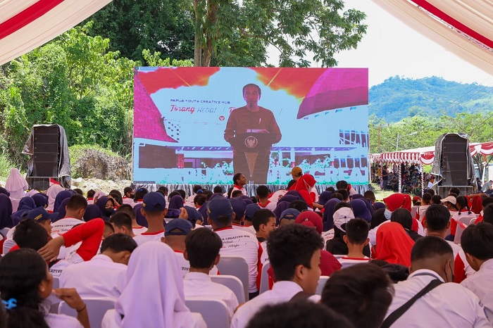 Menaker Dampingi Presiden Jokowi Resmikan PYCH di Jayapura
