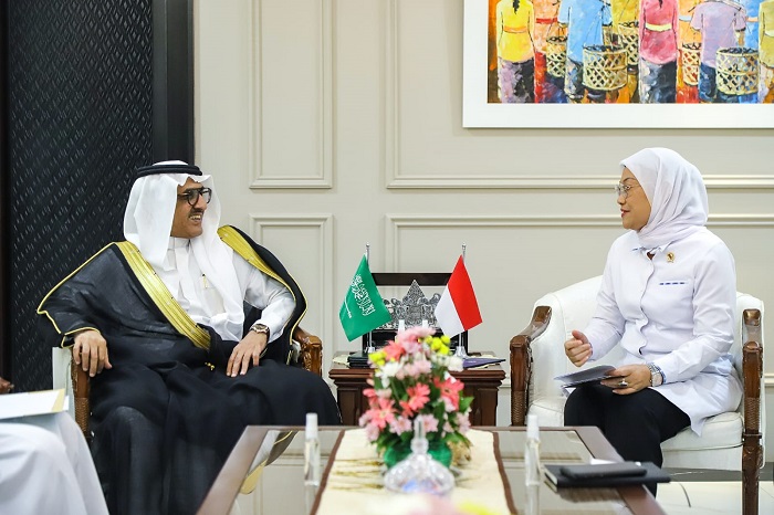 Menaker dan Dubes Kerajaan Arab Saudi Bertemu Bahas SPSK