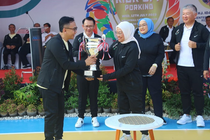 Menaker Resmi Buka Pekan Olahraga Antarpekerja di Kawasaan Industri Cikarang