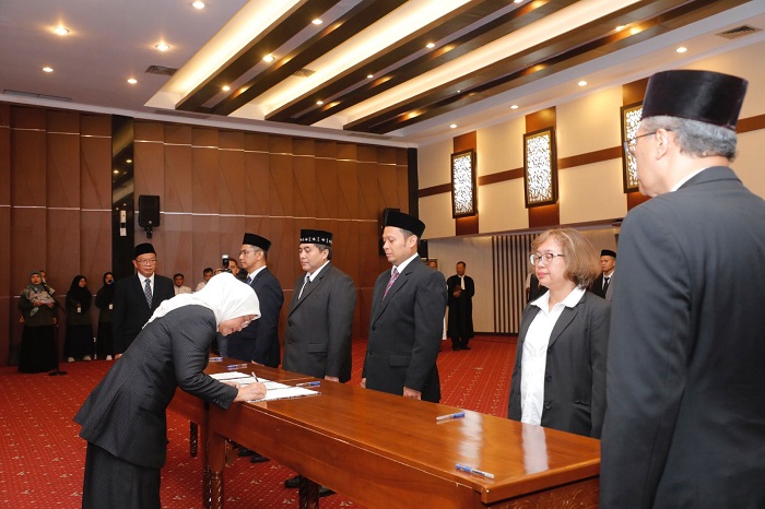Delapan Pejabat Tinggi Pratama Kemnaker Dilantik Menaker