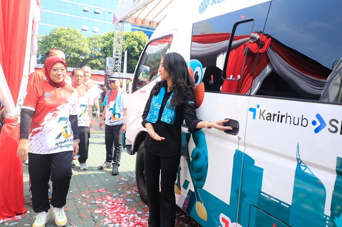 Inovasi Layanan Pusat Pasar Kerja, Menaker Luncurkan Mobil Bursa Kerja