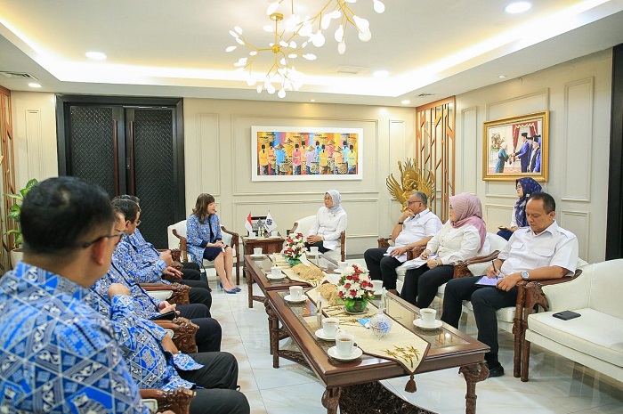 Menaker Terima Audiensi Pengurus Baru DPP APINDO