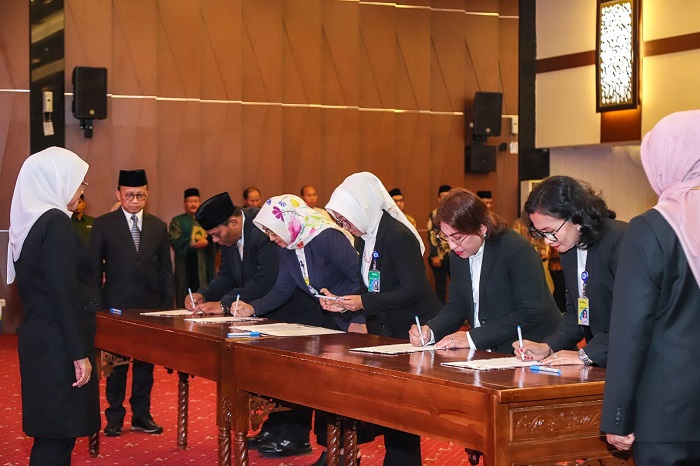 Lantik Pejabat Tinggi Madya, Menaker: Ciptakan Kreativitas dan Inovasi Baru