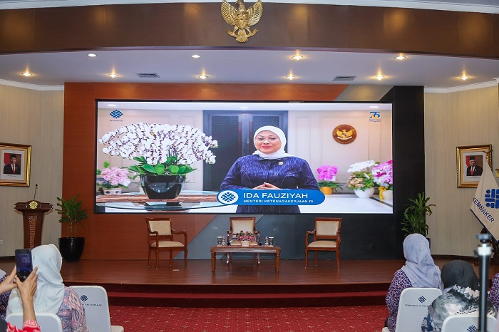 Kolaborasi DW Kemnaker Gelar Seminar Parenting Tumbuh Kembang Anak