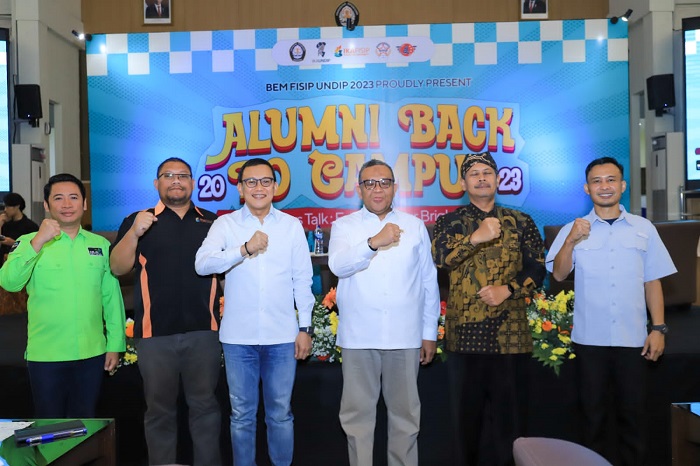 Sediakan Layanan Ketenagakerjaan, Wamenaker Ajak Masyarakat Manfaatkan Aplikasi SIAPKerja