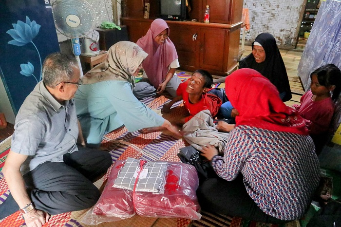 Gercep Poltekesos Tangani Rahmat Penyandang Disabilitas di Cianjur