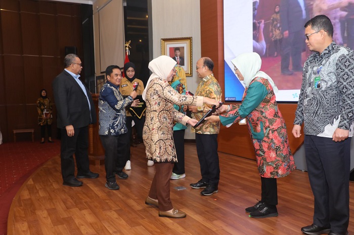 Serahkan DIPA 2024, Menaker Minta Gunakan Anggaran dengan Disiplin dan Tepat Sasaran