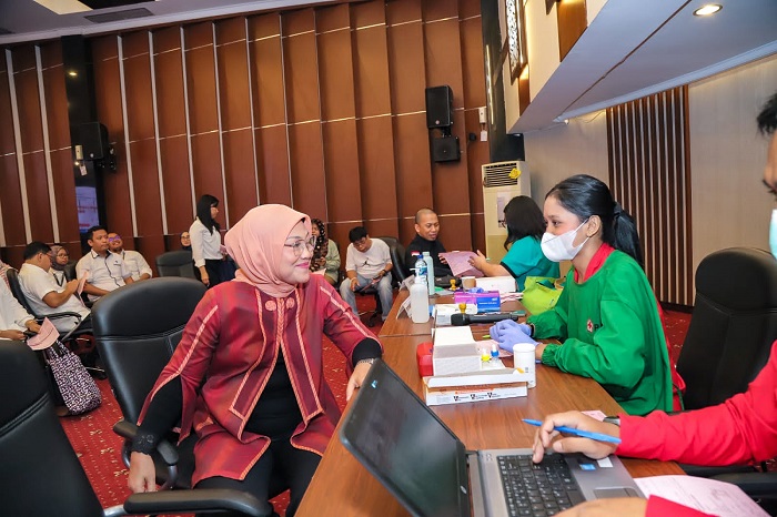 Peringati HUT DWP dan Hari Ibu ke-95, Kemnaker Gelar Donor Darah
