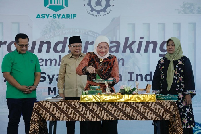 Bangun SMK Asy-Syarif Mitra Industri, Menaker Ida Fauziyah Mengapresiasi