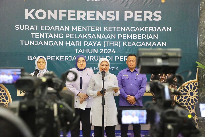 SE THR Keagamaan 2024 Terbit, Menaker: THR Harus Dibayar Penuh dan Tak Boleh Dicicil