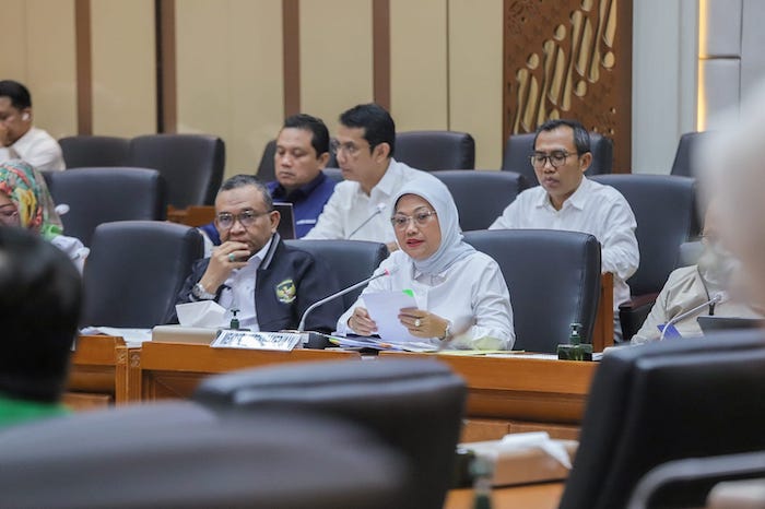 Hadiri Raker dengan Komsi IX, Menaker Beberkan Upaya Optimalisasi Pembayaran THR 2024