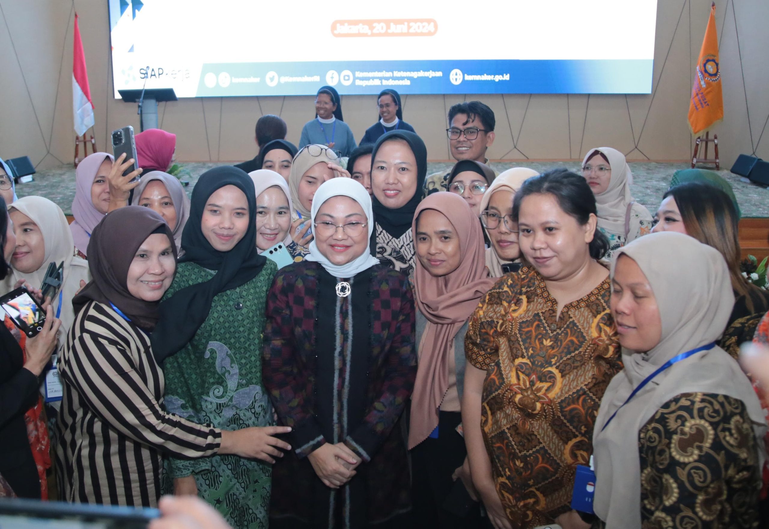 Menaker Resmikan Perkumpulan Pengelola Pelatihan Pekerja Migran Indonesia