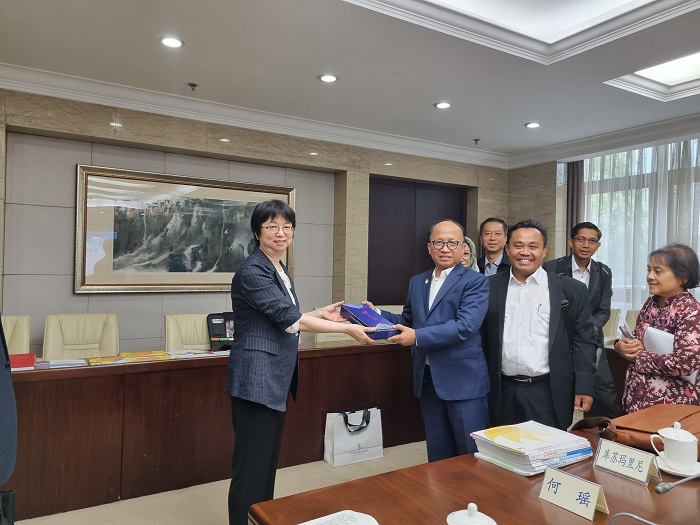 Kunjungi Beijing, Sekjen Kemnaker Tertarik Pelajari Pengelolaan SDM di Tiongkok